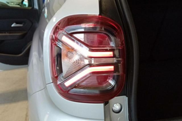 Dacia Duster image 4