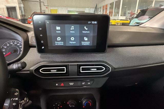 Dacia Sandero image 2