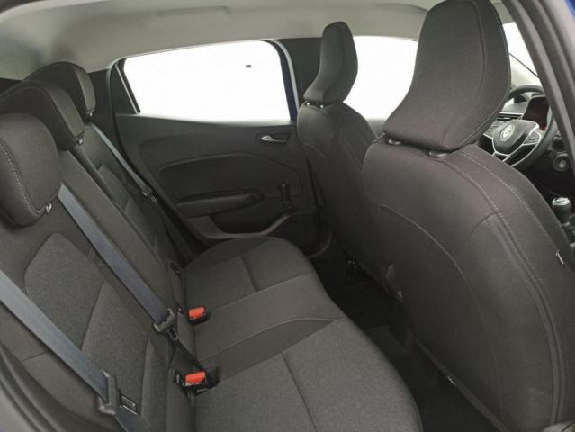 Renault Clio image 8