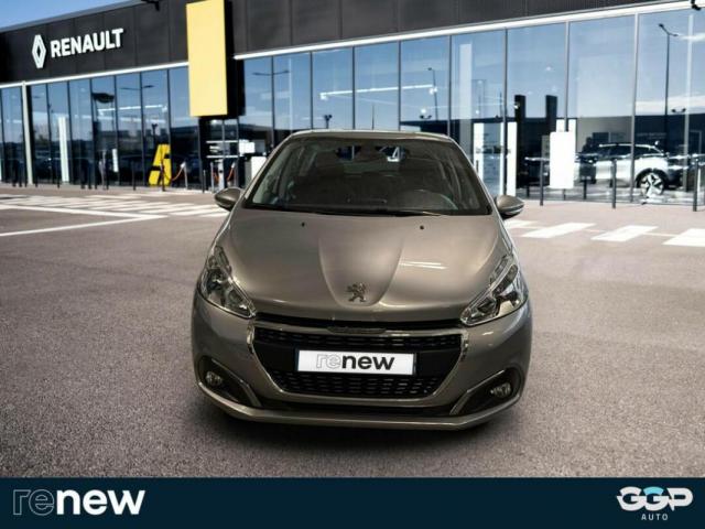 Peugeot 208 image 8
