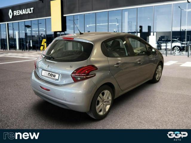 Peugeot 208 image 7