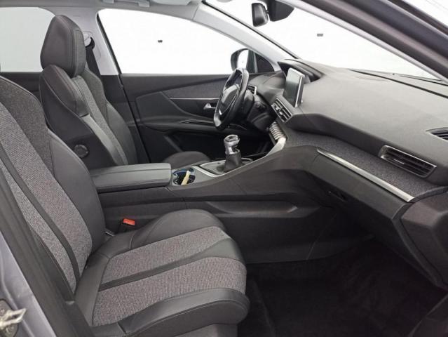 Peugeot 3008 image 8