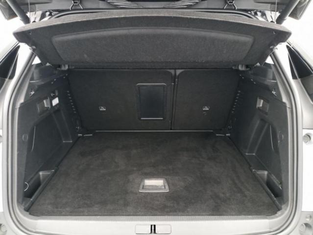 Peugeot 3008 image 3