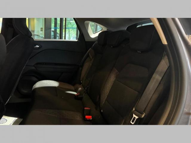 Renault Captur image 8