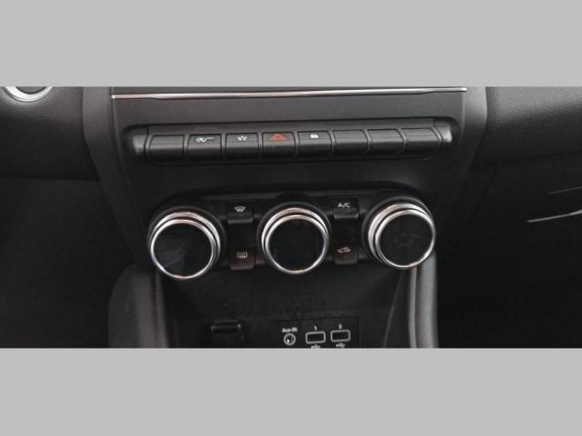 Renault Captur image 3