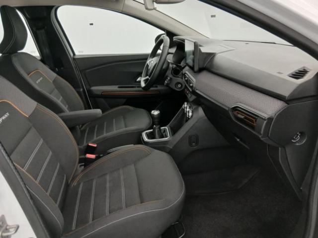 Dacia Sandero image 2