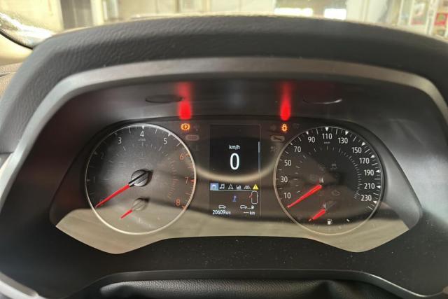 Renault Captur image 2