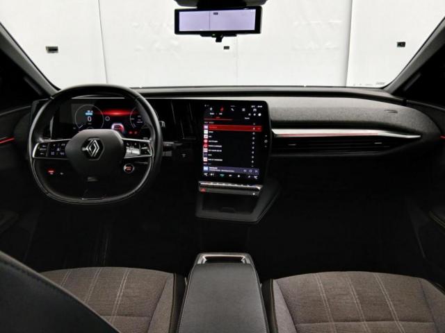 Renault Mégane E-Tech image 3