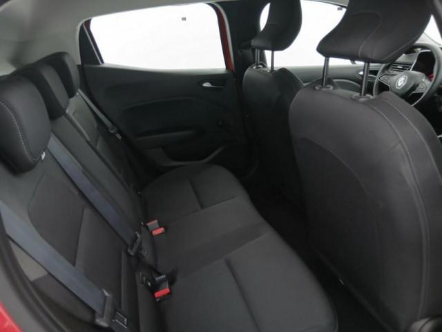 Renault Clio image 9