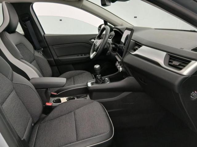 Renault Captur image 2