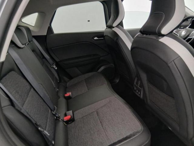 Renault Captur image 6
