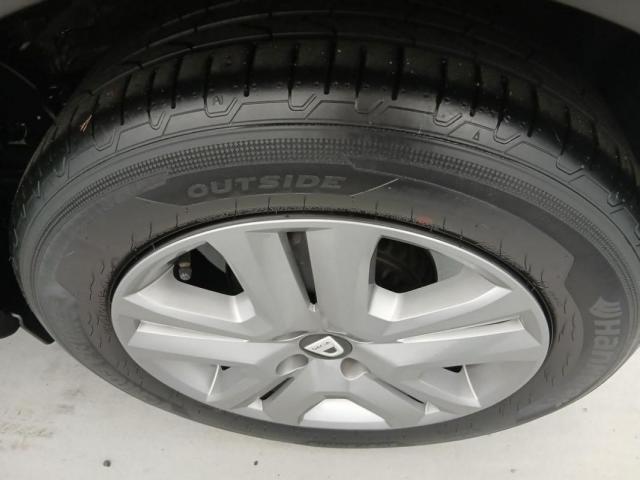 Dacia Sandero image 1