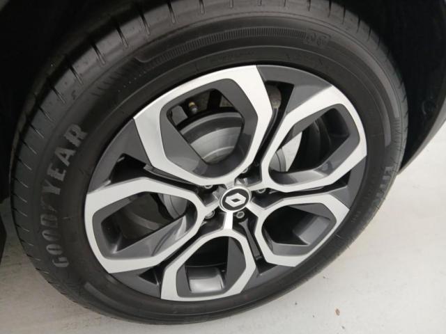 Renault Captur image 2