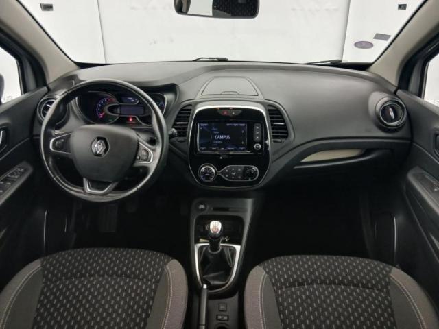 Renault Captur image 2
