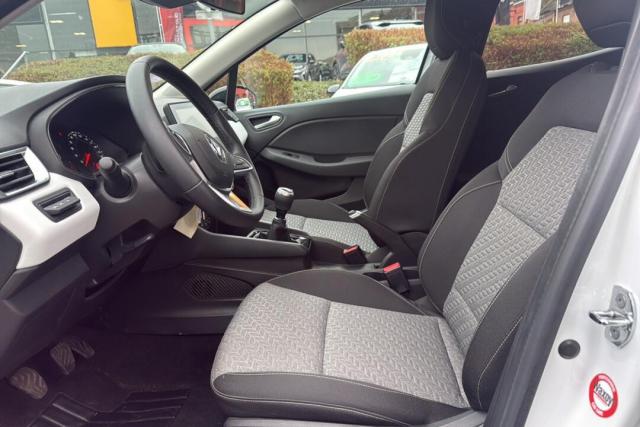 Renault Clio image 8