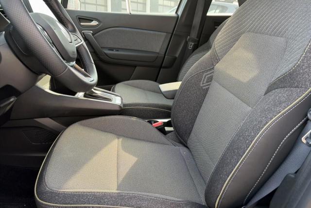 Renault Captur image 8