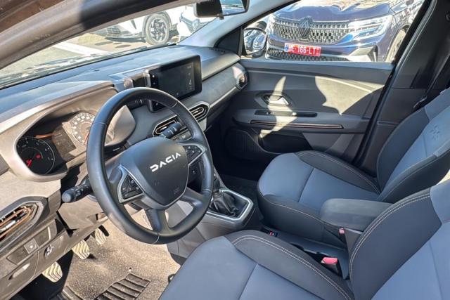 Dacia Sandero image 2