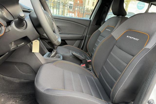 Dacia Sandero image 8