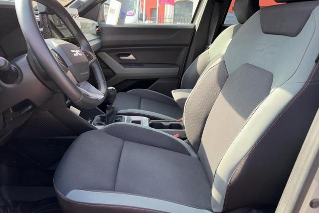 Dacia Duster image 1