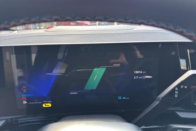 Renault Rafale image 7