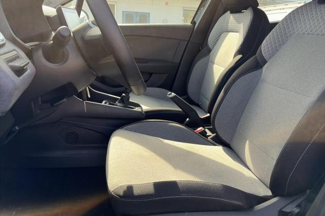 Renault Clio image 6