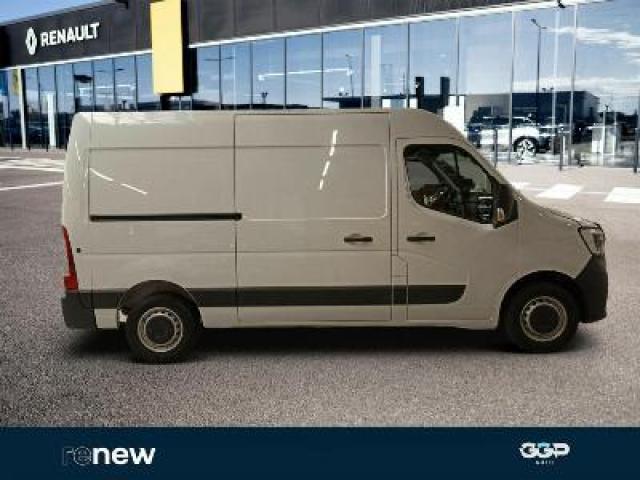Renault Master image 9