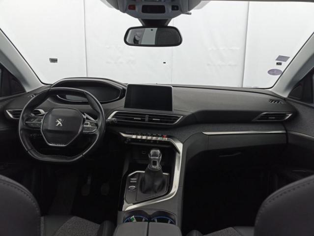 Peugeot 3008 image 2