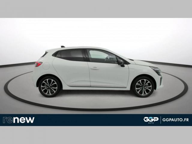 Renault Clio image 2