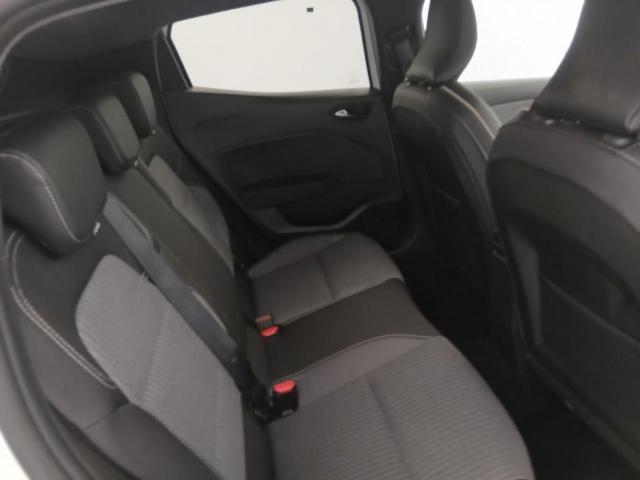 Renault Clio image 6