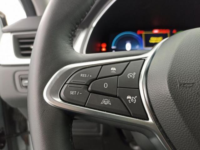Renault Captur image 1