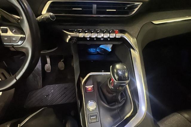 Peugeot 3008 image 6