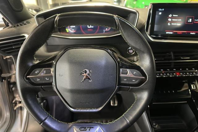 Peugeot 2008 image 2