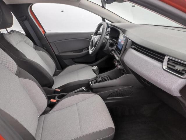 Renault Clio image 6