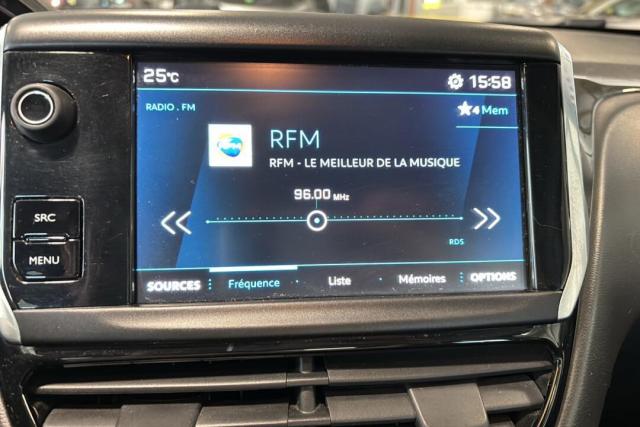 Peugeot 208 image 7
