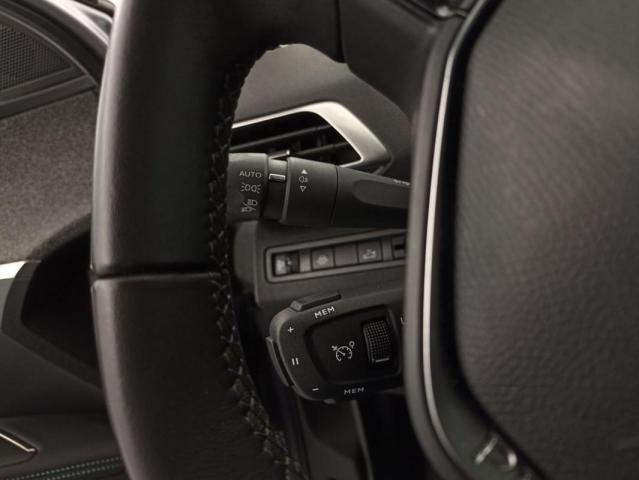 Peugeot 3008 image 6