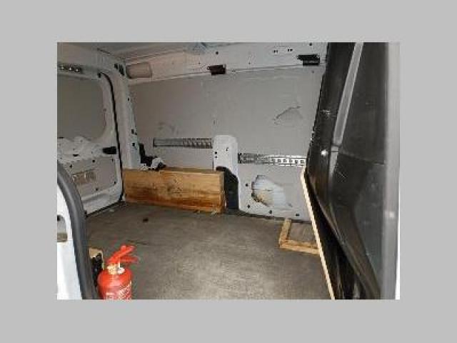 Renault Express Van image 3
