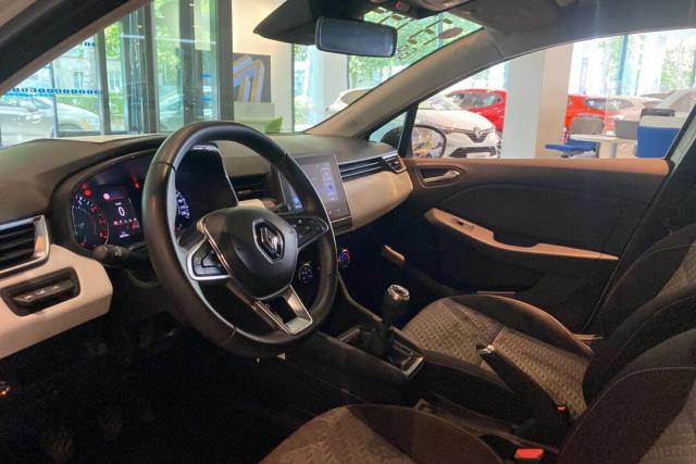 Renault Clio image 2