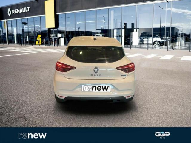 Renault Clio image 9