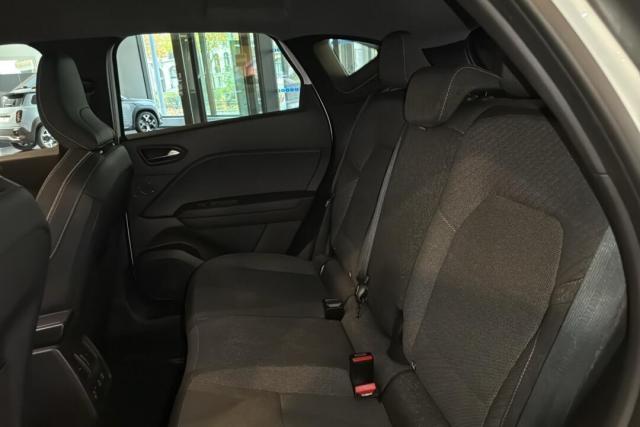 Renault Captur image 8