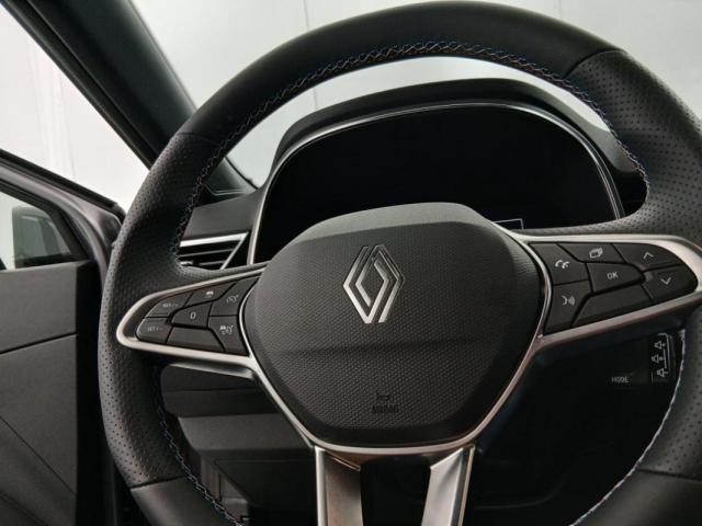 Renault Clio image 9