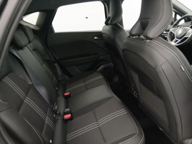 Renault Captur image 2