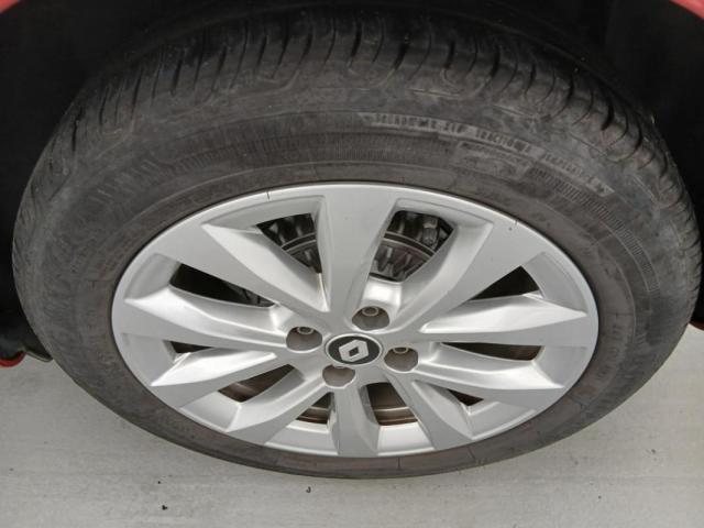 Renault Clio image 9