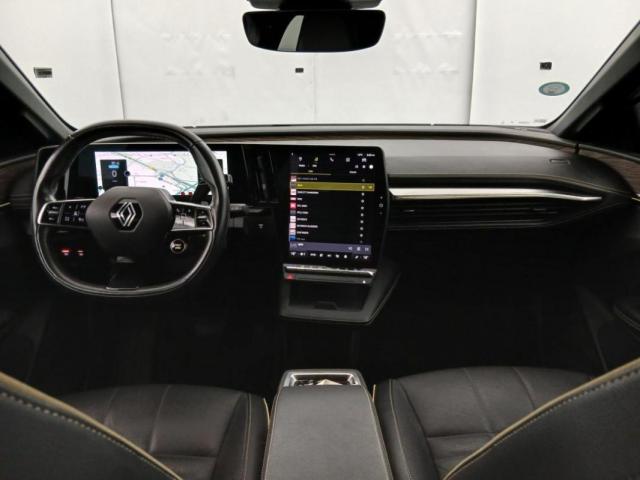 Renault Mégane E-Tech image 5