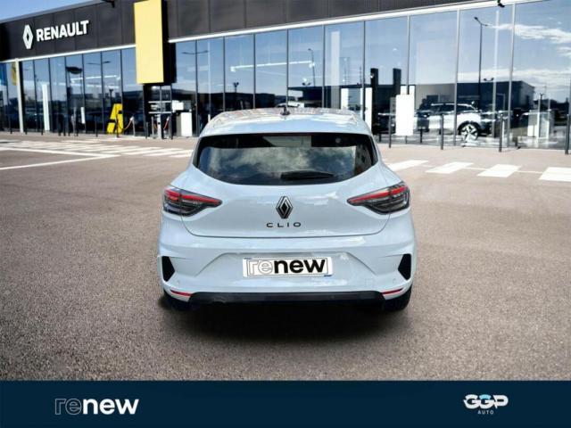 Renault Clio image 2