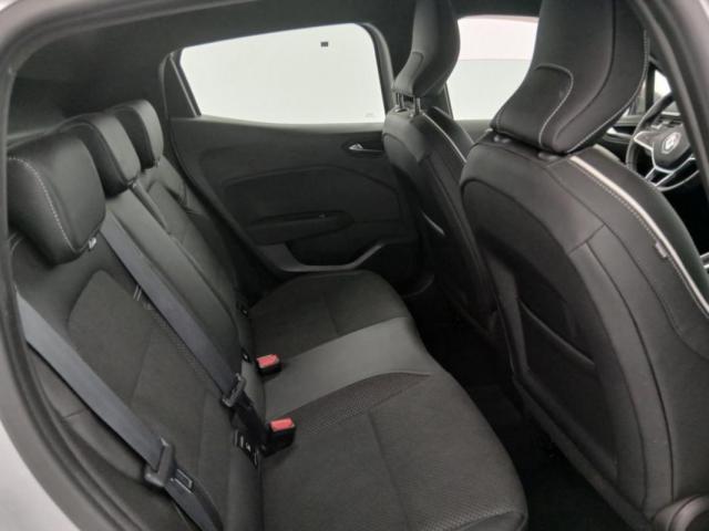 Renault Clio image 2