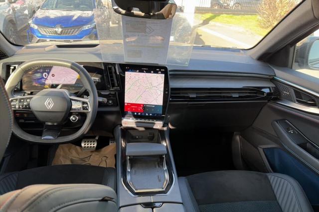 Renault Rafale image 9