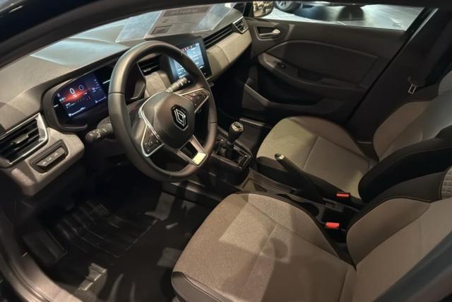 Renault Clio image 1