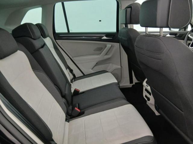 Volkswagen Tiguan image 9