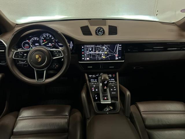 Porsche Cayenne image 1