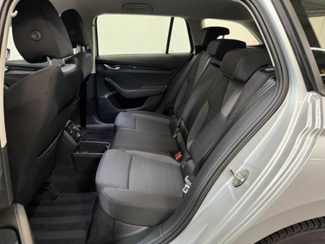 Skoda Octavia image 4